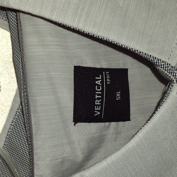 Vertical Sport 5XL Button Up.  new, no flaws - Picture 2 of 5